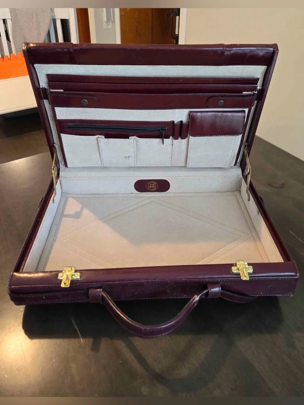 Classic Men's Leather Briefcase - Deep Plum